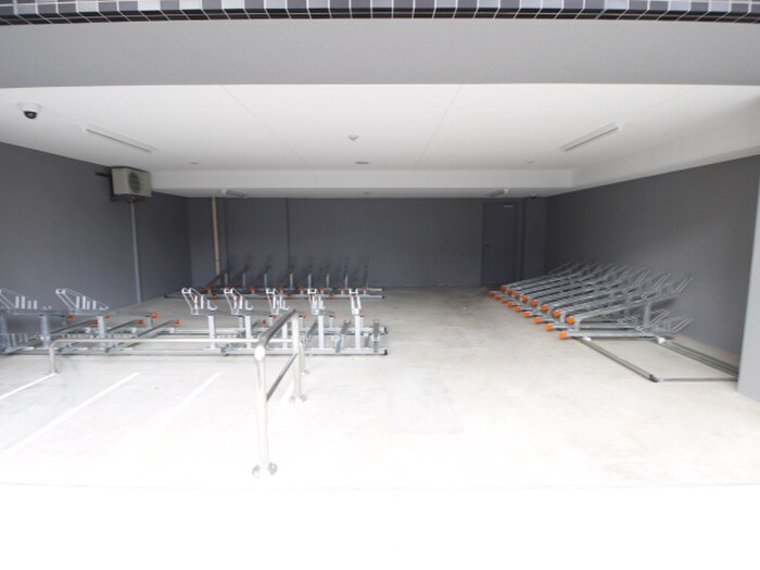 ﾌﾟﾚｻﾝｽ名古屋幅下ﾌｧﾋﾞｭﾗｽの物件外観写真