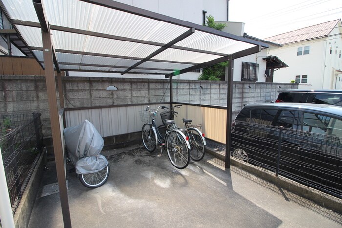 クレ－ル新守Bの物件外観写真