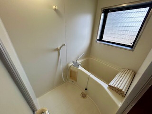 クレ－ル新守Bの物件内観写真