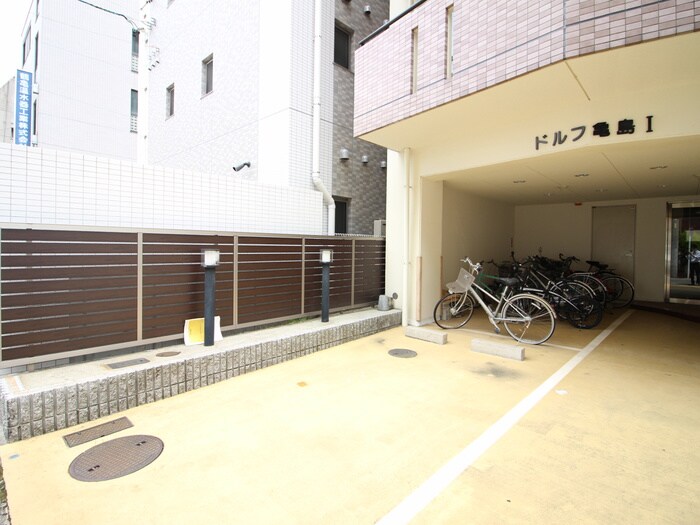 ドルフ亀島Ⅰの物件外観写真
