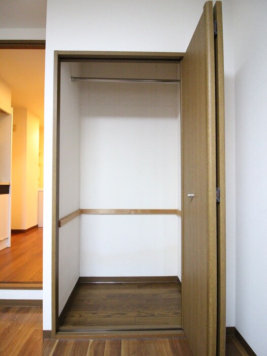 フォ－ヴル中島の物件内観写真