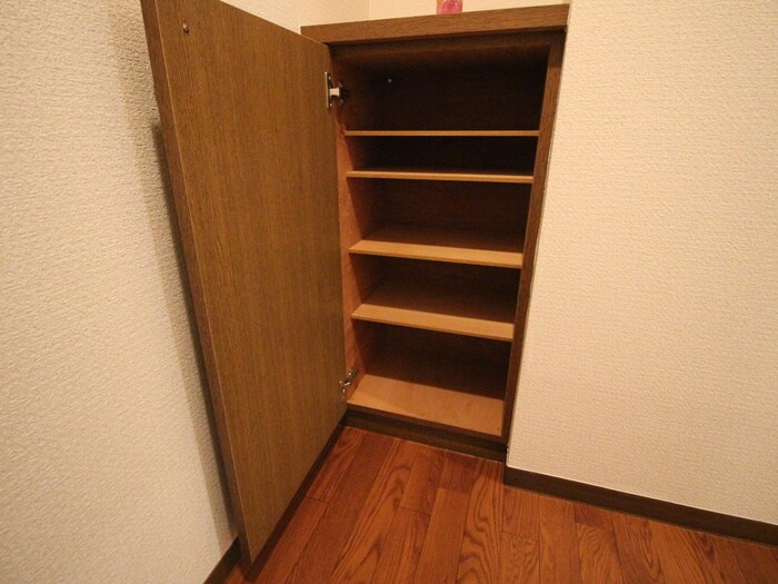 フォ－ヴル中島の物件内観写真