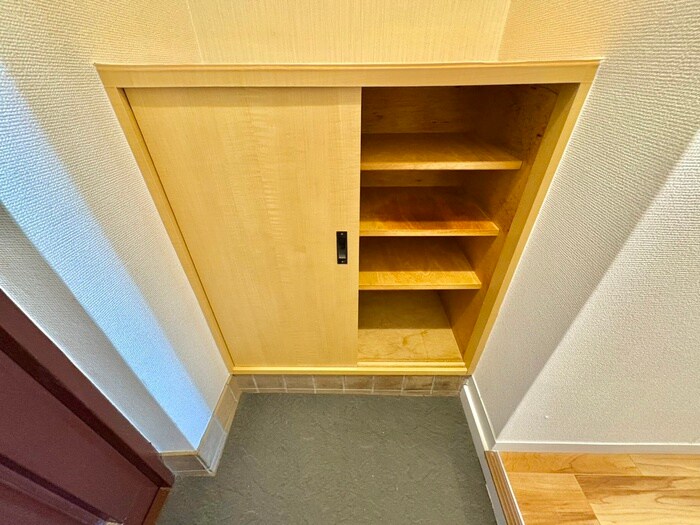 イナガキマンションの物件内観写真