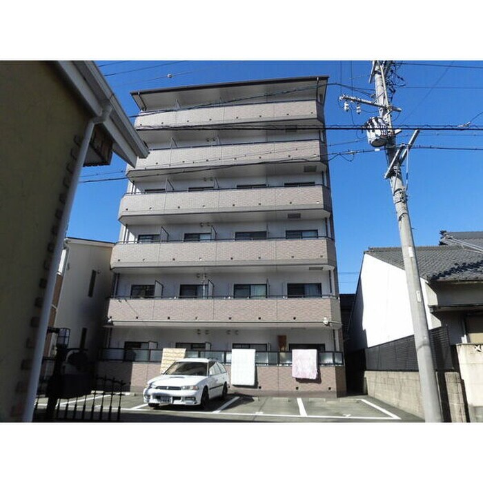 エスポワール・コーネンの物件外観写真