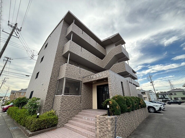 GRACIAの物件外観写真