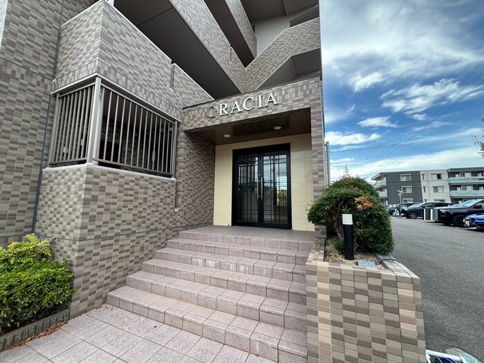 GRACIAの物件外観写真