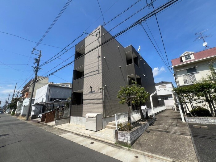 Patina岩塚の物件外観写真