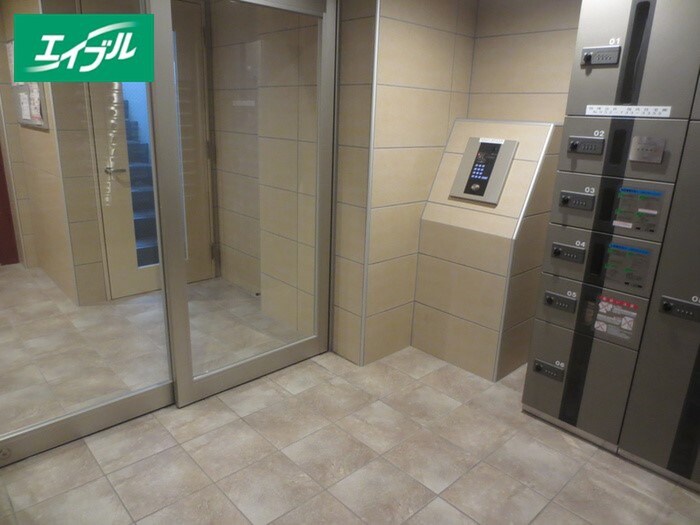 グレイス上前津の物件外観写真