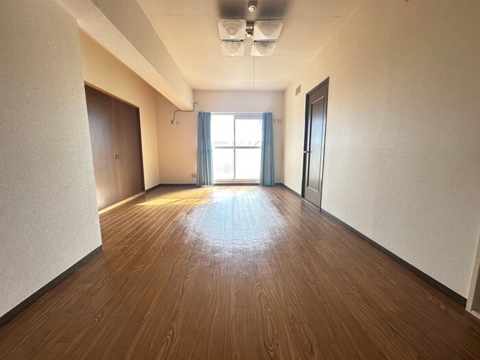 キングスコート豊田下林弐番館の物件内観写真