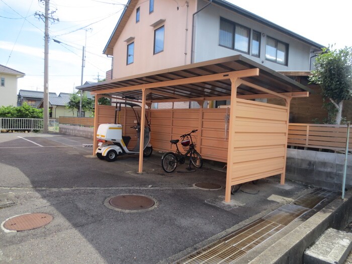 ラフォ－レの物件外観写真