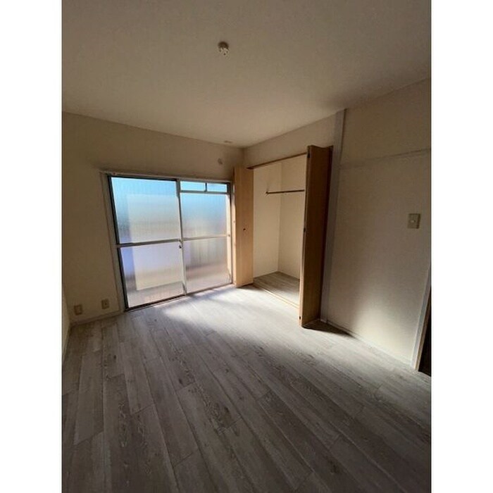 ラフォ－レの物件内観写真