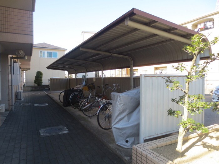 サニーコート高蔵寺西の物件外観写真