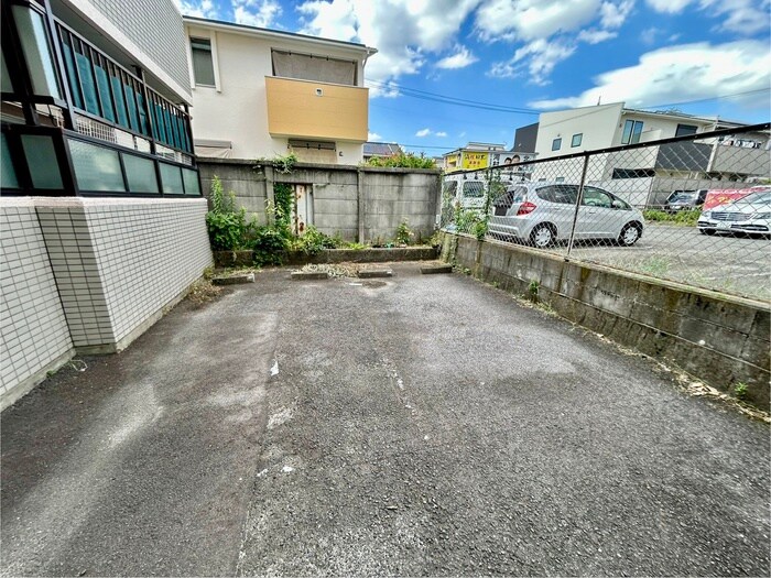 カ－ムダウン喜多山の物件外観写真