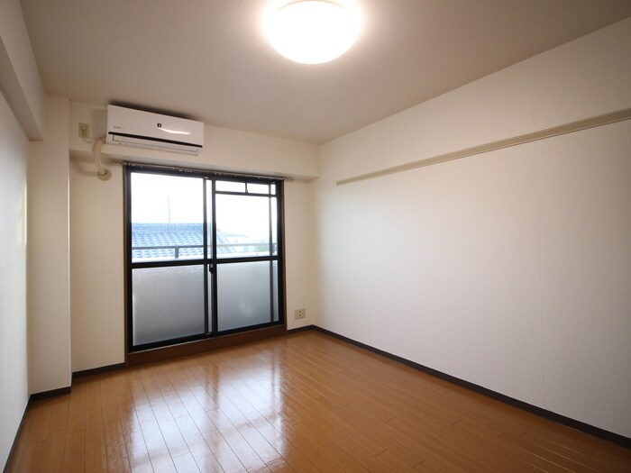 プラスパー高道の物件内観写真