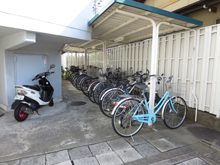 アサヒビルの物件外観写真