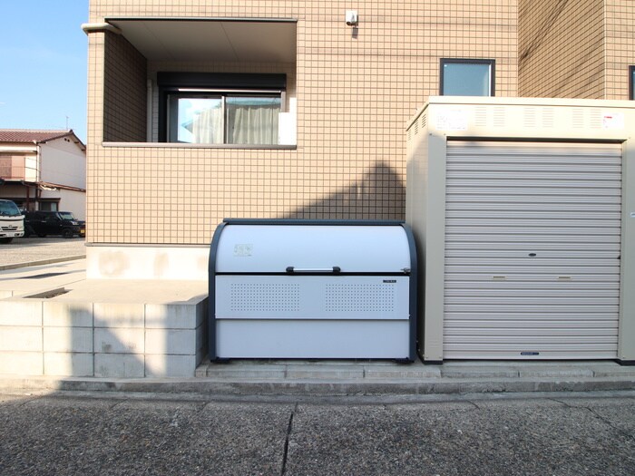 ROBOT HOUSE 守山A棟の物件外観写真