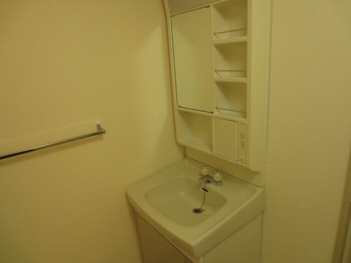 レジディア日比野の物件内観写真