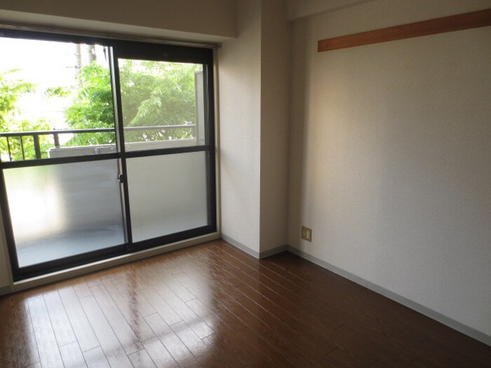 レジディア日比野の物件内観写真