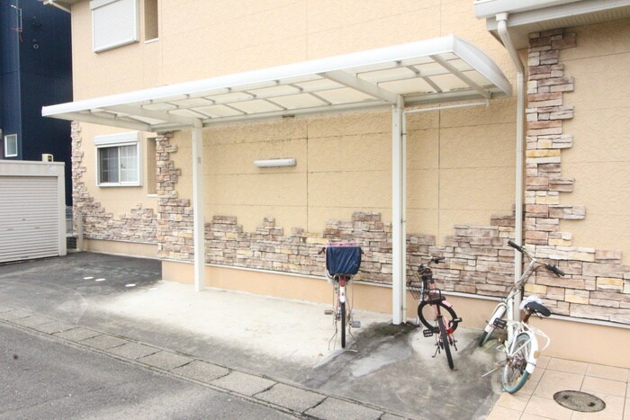 マノワールの物件外観写真