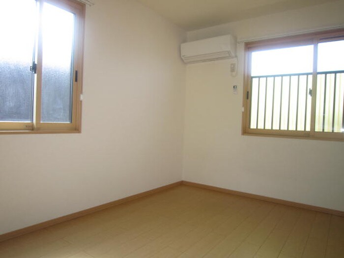 リヴェ－ルＮＯＭＵＲＡの物件内観写真