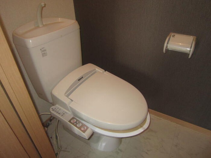 リヴェ－ルＮＯＭＵＲＡの物件内観写真