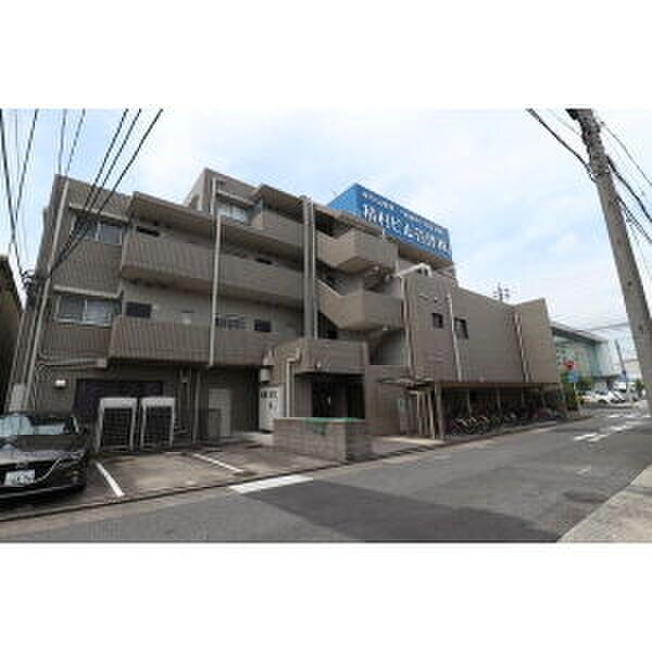 グランドール横前の物件外観写真