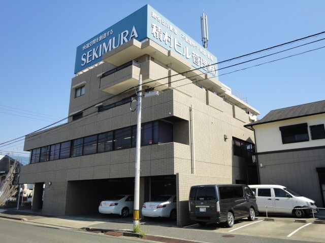 グランドール横前の物件外観写真