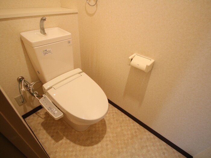 フィーブルサカエの物件内観写真