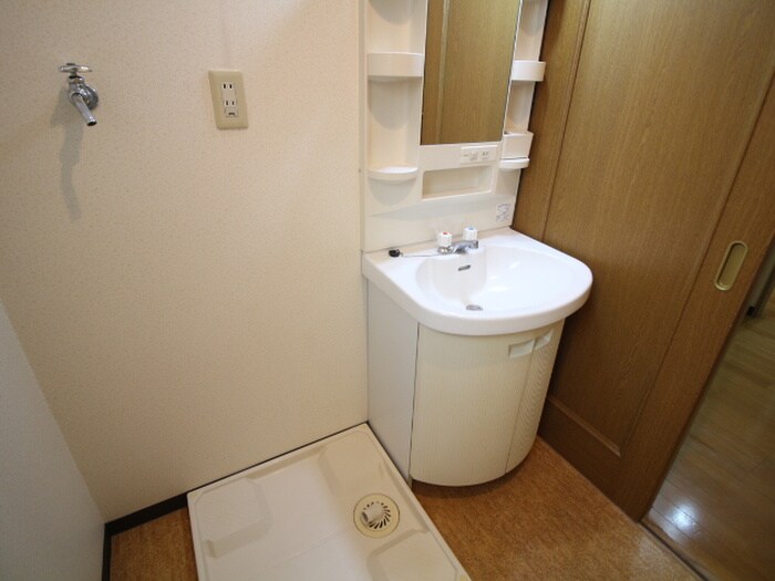 フィーブルサカエの物件内観写真