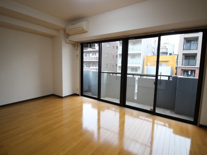 フィーブルサカエの物件内観写真