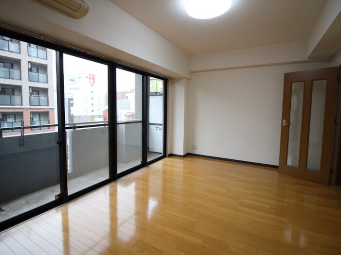 フィーブルサカエの物件内観写真