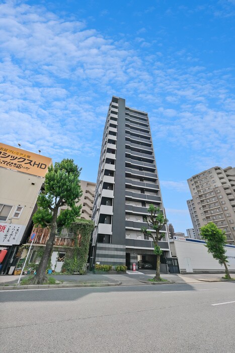 QREST葵の物件外観写真