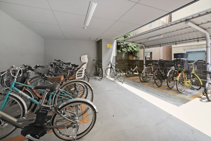 QREST葵の物件外観写真