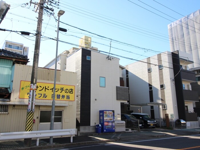 アールグレイス中島町の物件外観写真