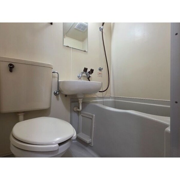 ＢＥＳ岩塚コ－トの物件内観写真