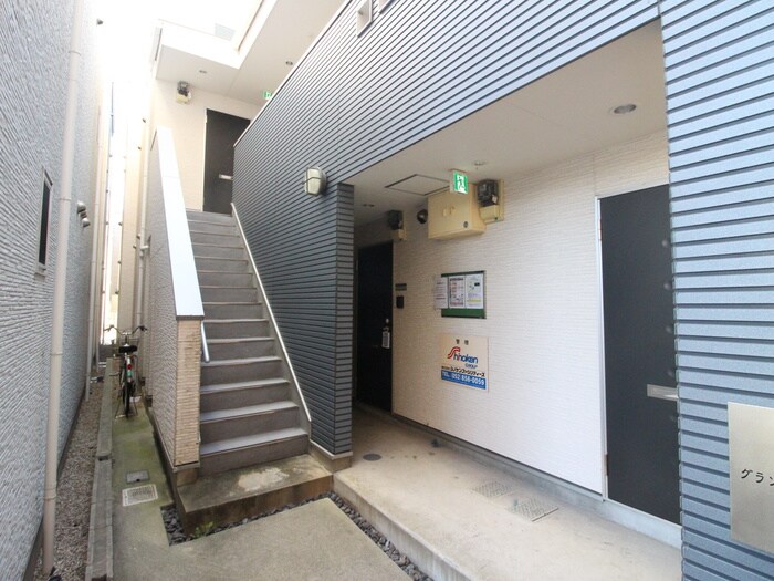 グランコンフォール米野Ⅳの物件外観写真