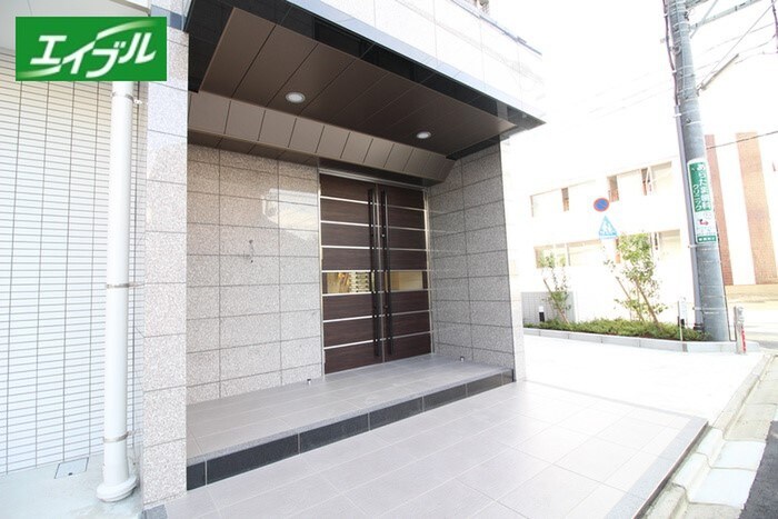 アレーヌコート新瑞橋の物件外観写真