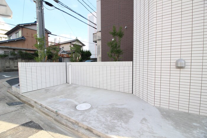 アレーヌコート新瑞橋の物件外観写真