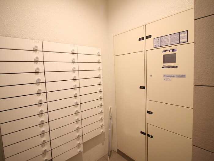 クリスタル丸の内の物件外観写真