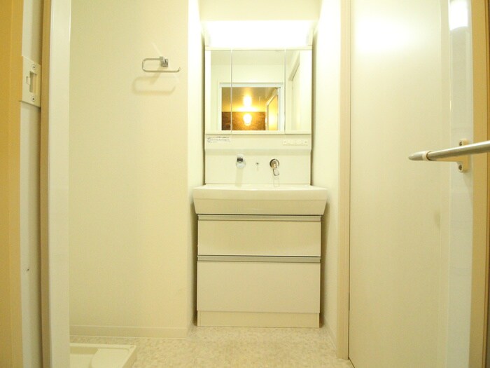 クリスタル丸の内の物件内観写真