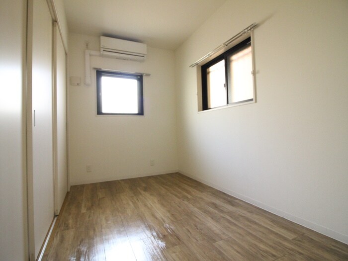 クリスタル丸の内の物件内観写真