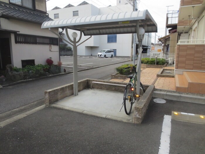 アビタシオン柳戸の物件外観写真