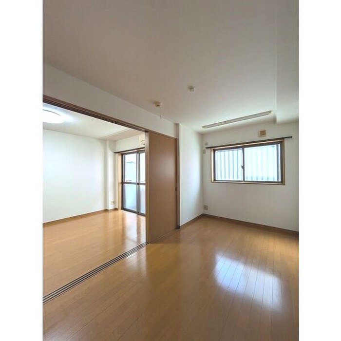 ルミエ－ルの物件内観写真