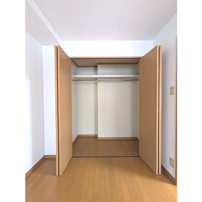 ルミエ－ルの物件内観写真