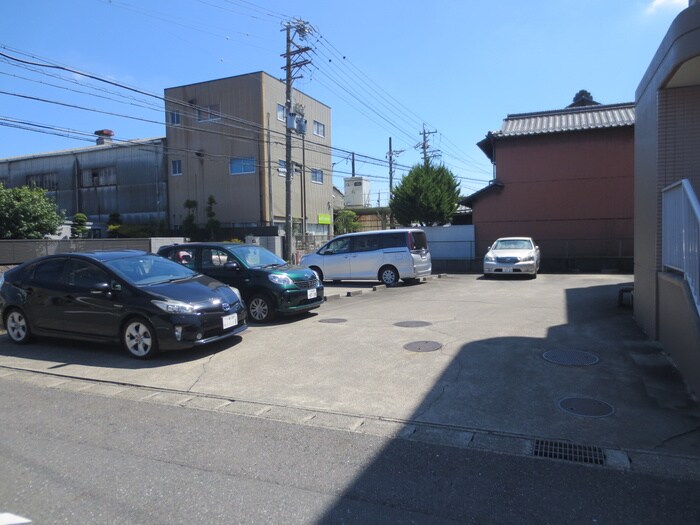 大椿ビル５の物件外観写真