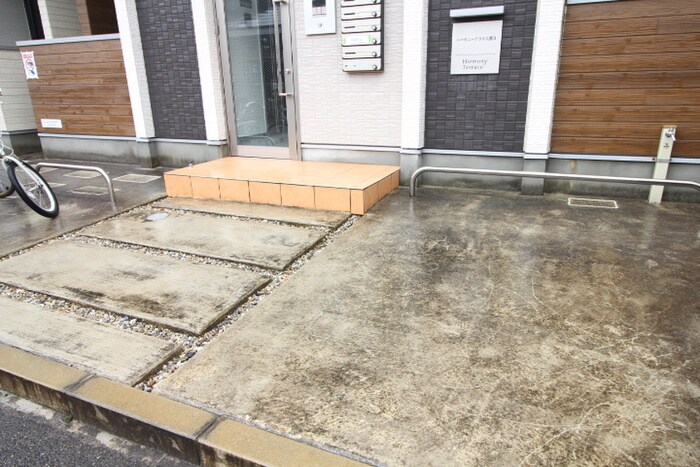 ハーモニーテラス八熊Ⅱの物件外観写真