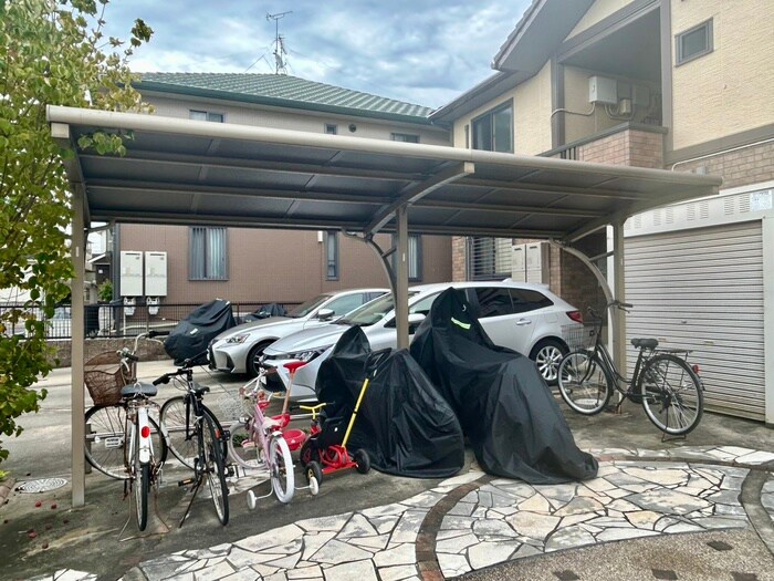 レクサスＡの物件外観写真