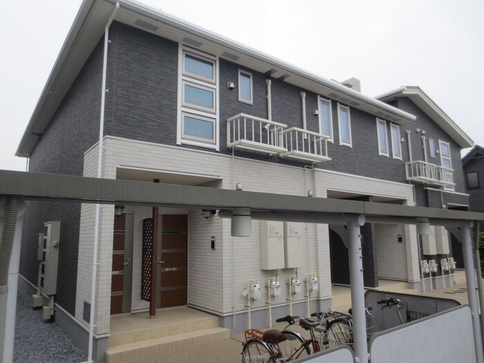 グランツの物件外観写真