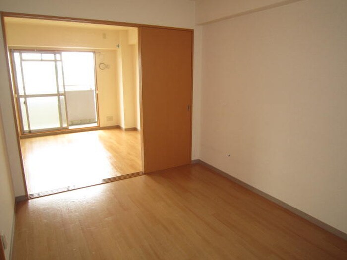 シュテルンハイム２の物件内観写真