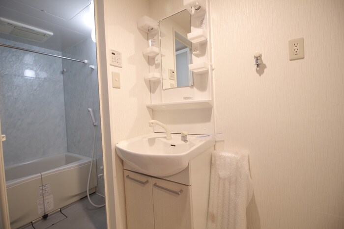 ロイヤル覚王山の物件内観写真